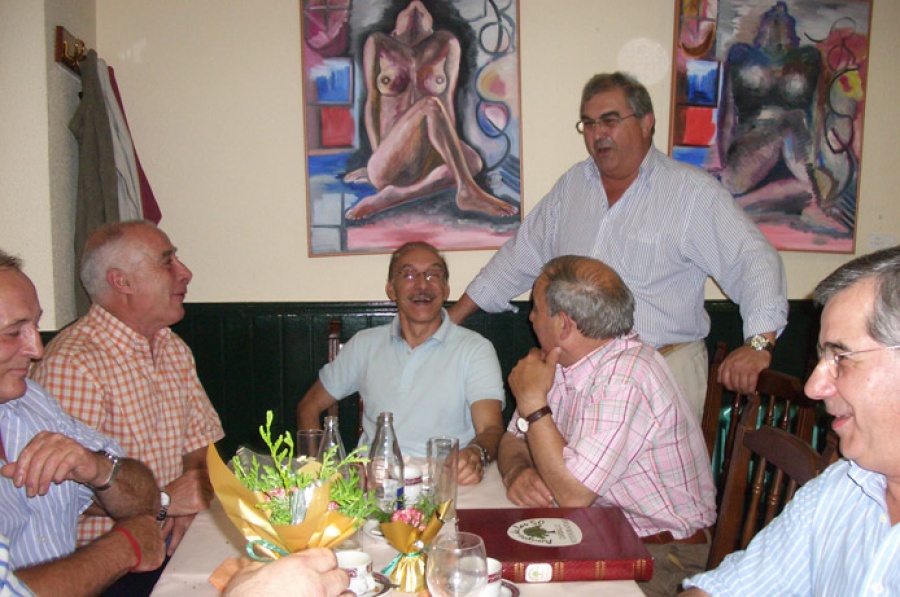 76 - En el restaurante Oasis - 2008